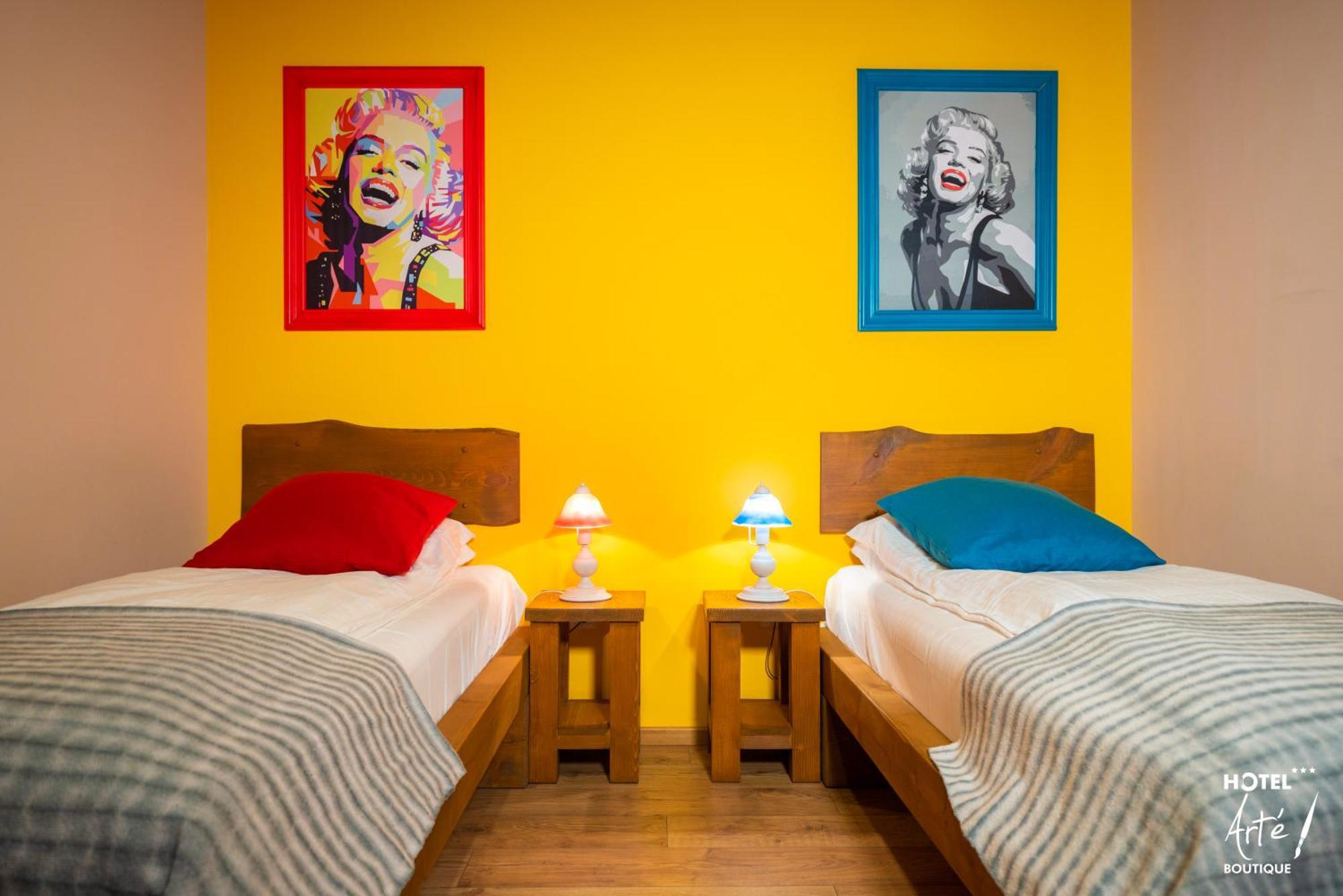 Art'E Boutique Rooms BaileTusnad Eksteriør billede